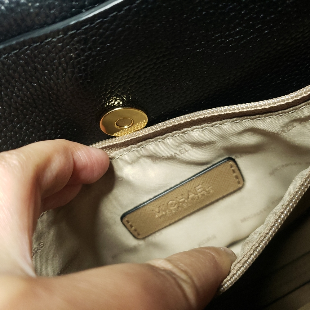 Purse - Picture 4 of 6